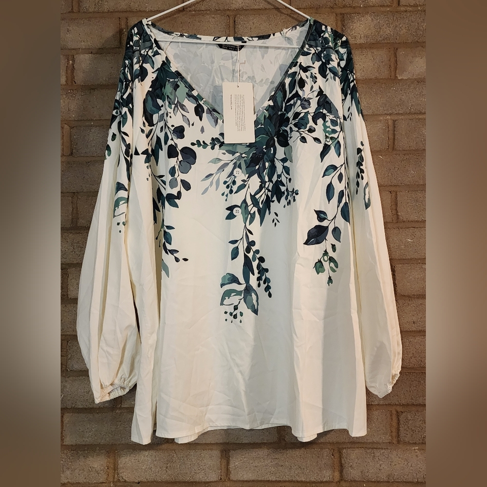 BloomChic White and Green Floral Blouse